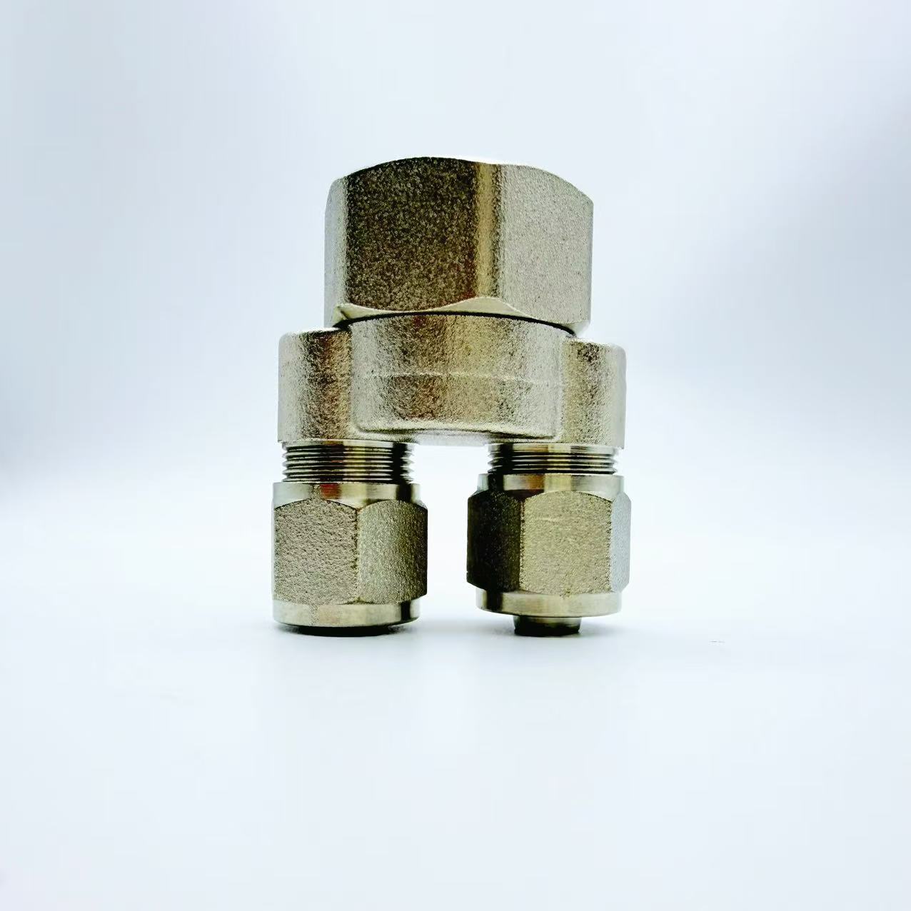 Conector de ramificație cu manșon dublu în formă de Y filetat mamă