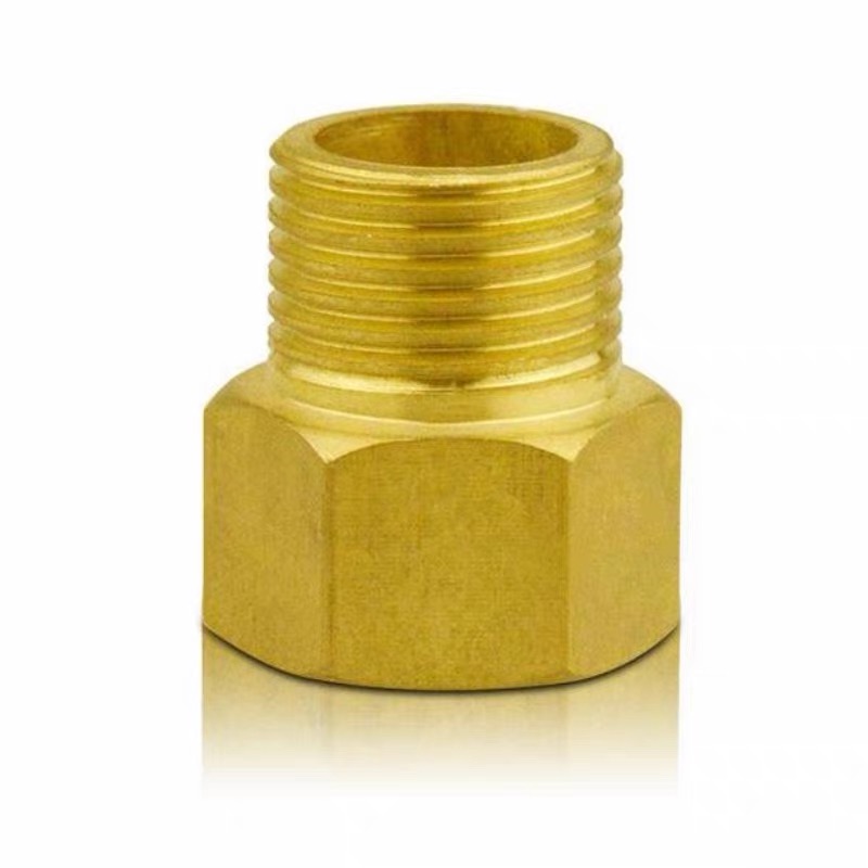 Adaptor cu filet tată reducător
