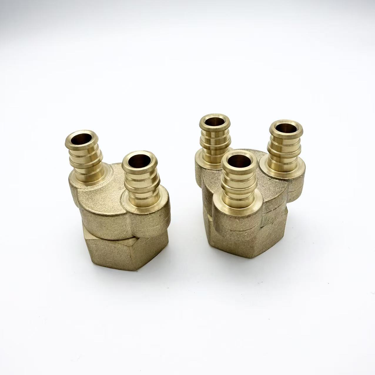 Conector capilar de unire